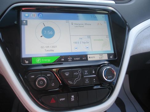 Used 2021 Chevrolet Bolt LT image 14