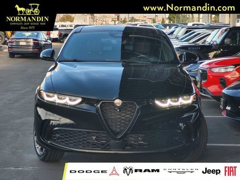 Used 2024 Alfa Romeo Tonale Veloce w/ Active Assist Package AWD/4WD image 2