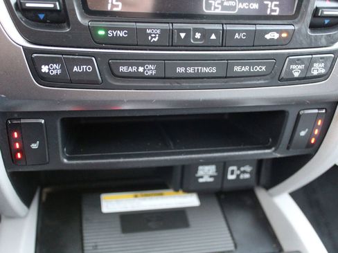 Used 2021 Honda Pilot Special Edition image 24