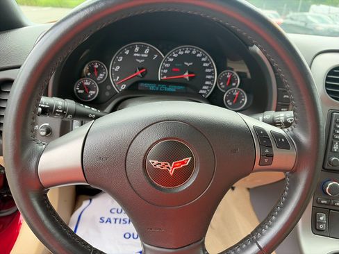 Used 2007 Chevrolet Corvette Convertible w/ Preferred Equipment Group RWD image 20