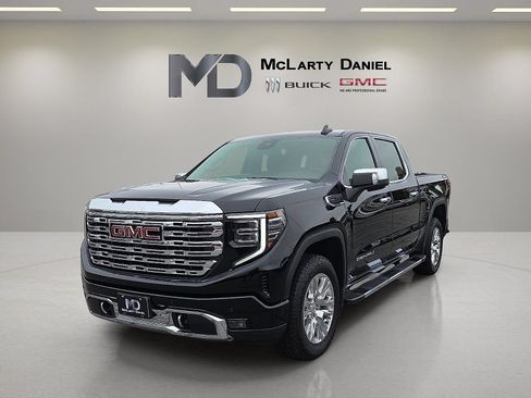 Certified 2026 GMC Sierra 1500 Denali AWD/4WD image 3