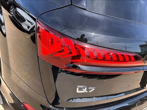 Used 2023 Audi Q7 3.0T Premium Plus w/ Premium Plus Package image 32