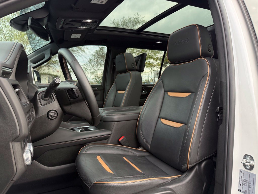 Used 2023 GMC Yukon AT4 AWD/4WD image 10