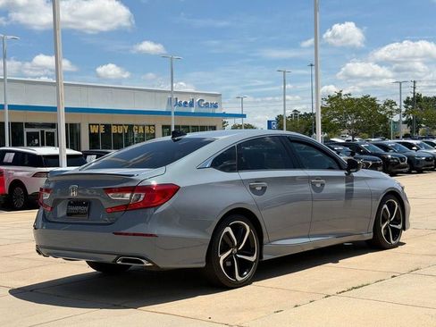 Used 2022 Honda Accord Sport image 4