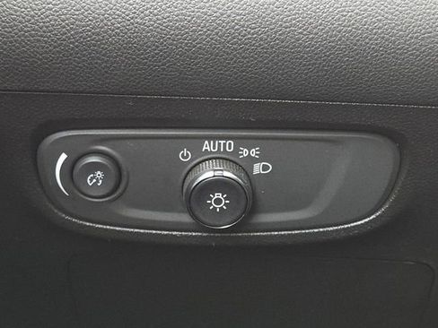 Used 2024 Buick Encore GX Sport Touring image 10