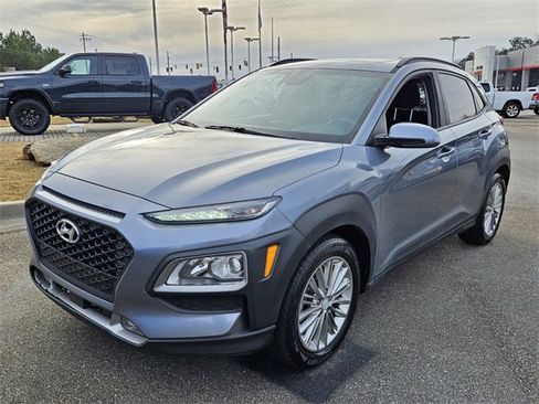 Used 2018 Hyundai Kona SEL w/ SEL Tech Package 02 image 3