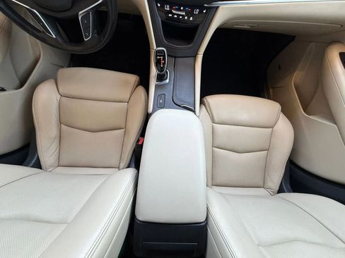 Used 2017 Cadillac XT5 Luxury image 43