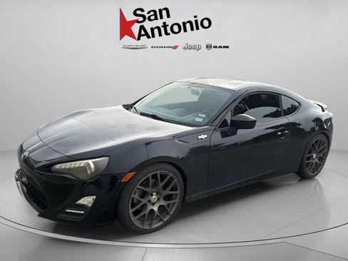 Used 2016 Scion FR-S RWD image 3