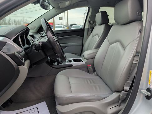 Used 2012 Cadillac SRX FWD image 8
