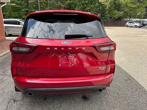 Used 2023 Ford Escape ST-Line w/ Tech Pack #1 AWD/4WD image 4
