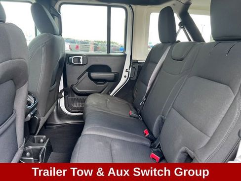 Used 2023 Jeep Wrangler Unlimited Sport AWD/4WD image 8