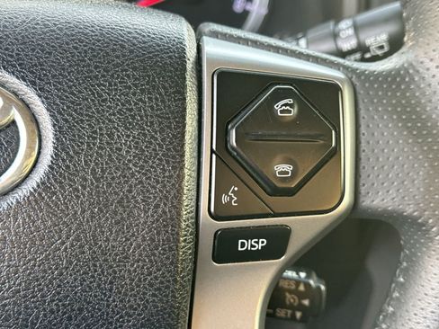 Used 2016 Toyota 4Runner SR5 RWD image 31