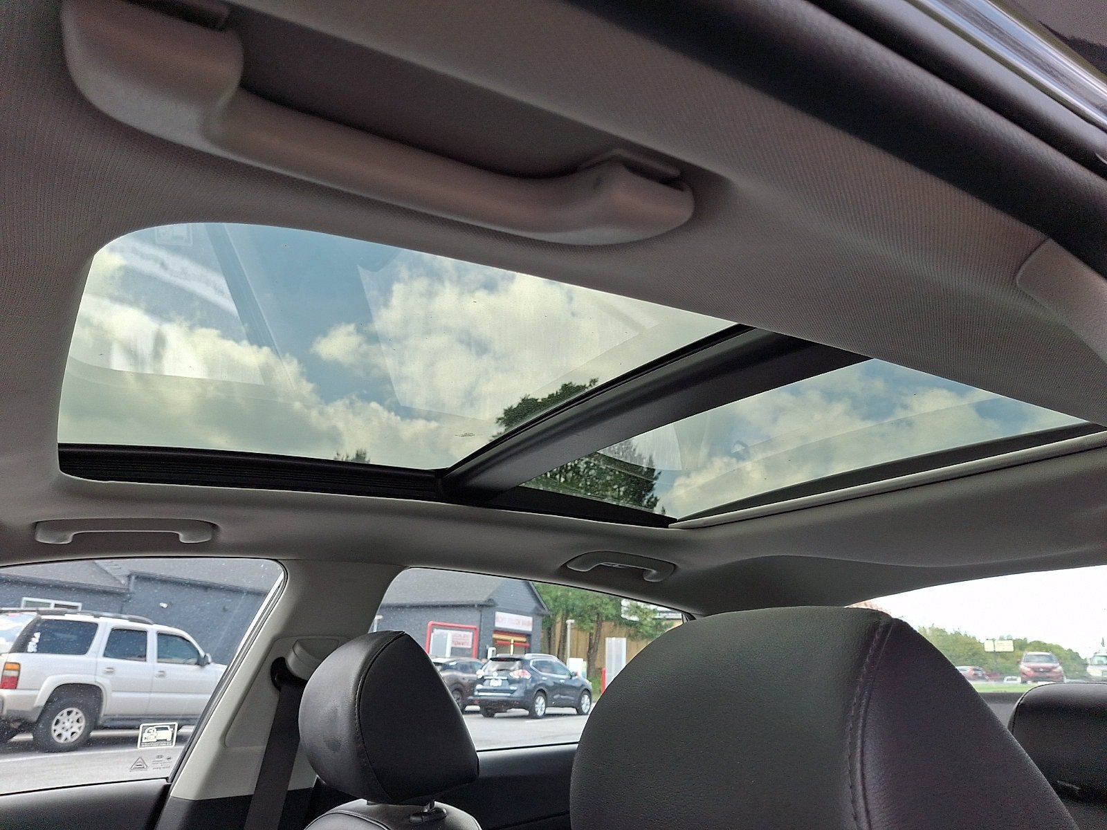 Used 2018 Kia Optima S w/ Panoramic Sunroof Package FWD image 15