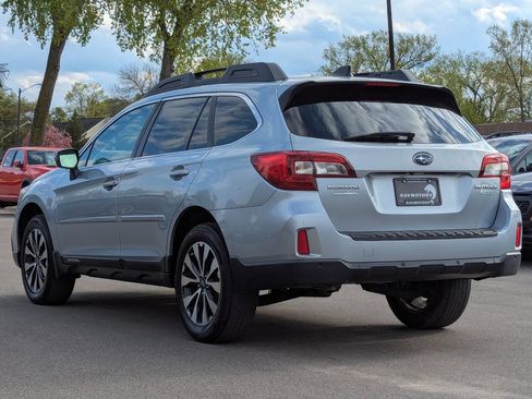 Used 2017 Subaru Outback 2.5i Limited AWD/4WD image 9