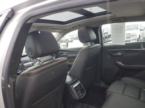 Used 2015 Chevrolet Impala LTZ image 38