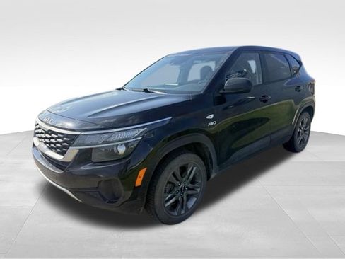 Used 2022 Kia Seltos LX AWD/4WD image 3
