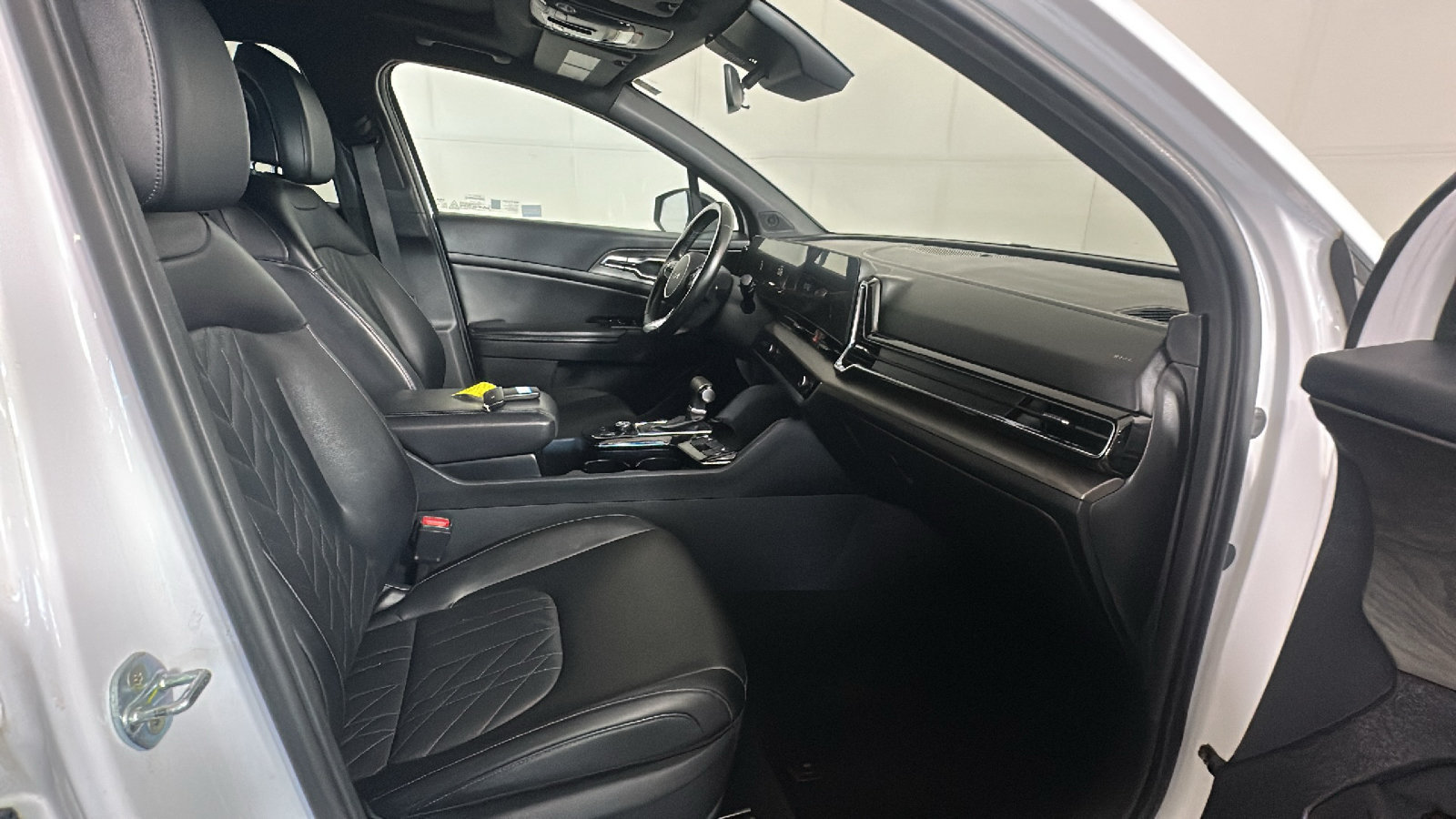 Used 2023 Kia Sportage X-Line w/ X-Line Premium Package AWD/4WD image 34