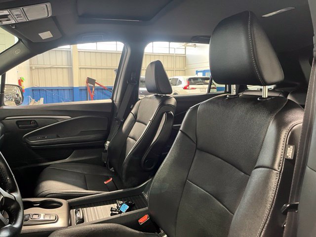 Used 2023 Honda Passport EX-L image 24