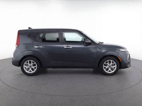 Used 2023 Kia Soul LX w/ Option Group 015 FWD image 11