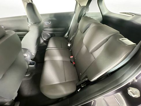 Used 2018 Honda HR-V LX image 24