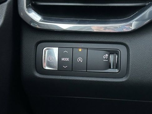 Certified 2025 GMC Acadia Elevation image 21