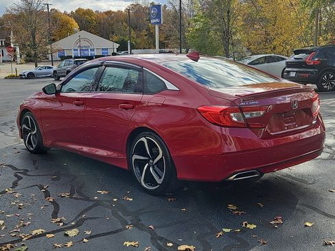 Used 2018 Honda Accord Sport image 18