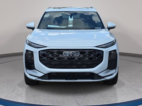 Used 2026 Audi Q3 quattro 2.0T image 2