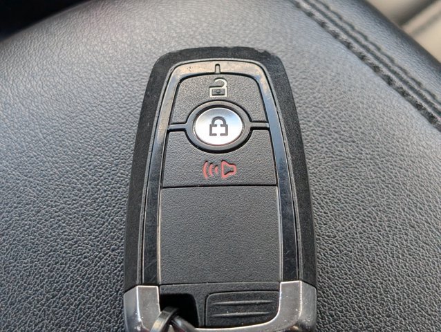 Used 2024 Ford Edge SEL AWD/4WD image 30