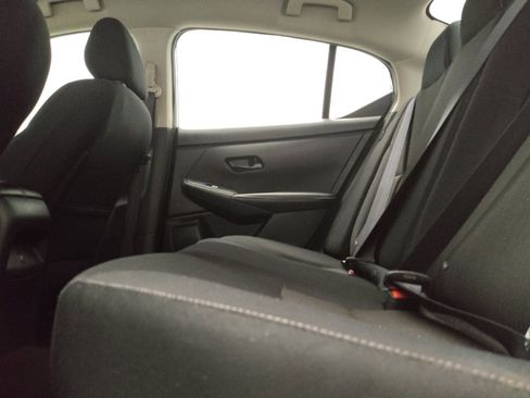 Used 2024 Nissan Sentra SV FWD image 18