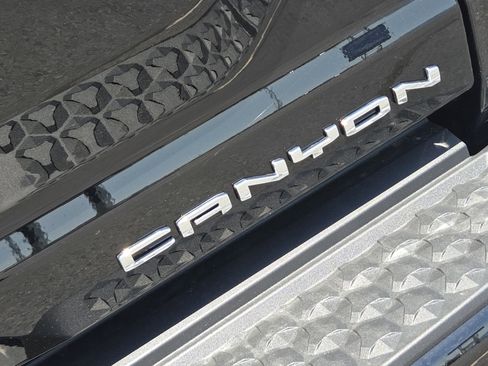 New 2026 GMC Canyon Denali image 8