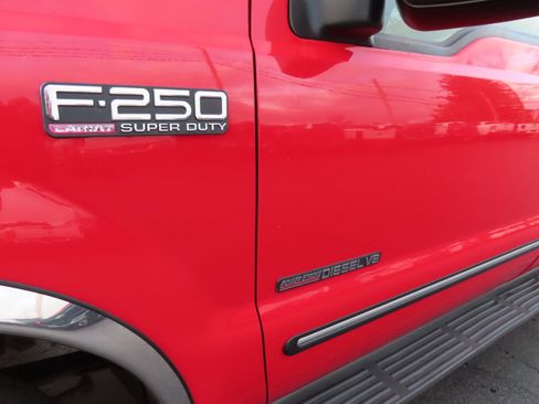 Used 1999 Ford F250 Lariat image 13