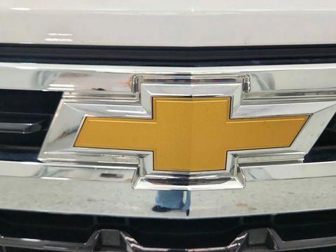 Used 2022 Chevrolet Silverado 1500 LT image 16