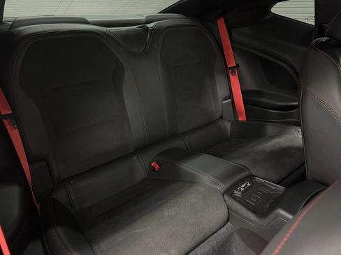 Used 2022 Chevrolet Camaro ZL1 RWD image 13