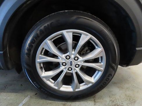 Used 2020 Ford Explorer XLT w/ Equipment Group 202A image 40
