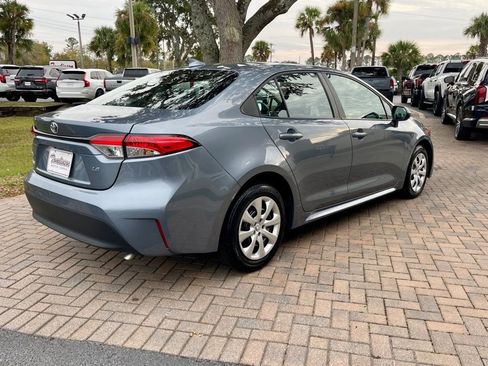 Used 2025 Toyota Corolla LE image 3