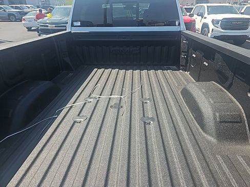 New 2026 GMC Sierra 3500 SLT w/ SLT Convenience Package image 6