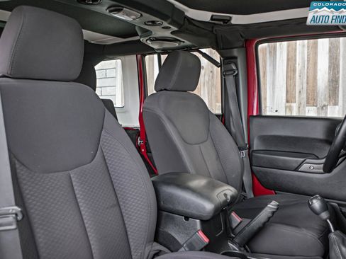 Used 2013 Jeep Wrangler Unlimited Sport w/ Max Tow Pkg AWD/4WD image 20