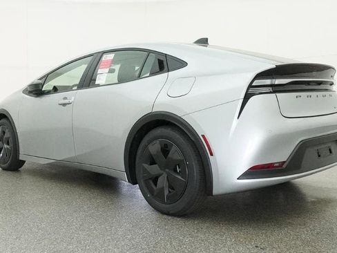 New 2026 Toyota Prius Plug-In Hybrid FWD image 21