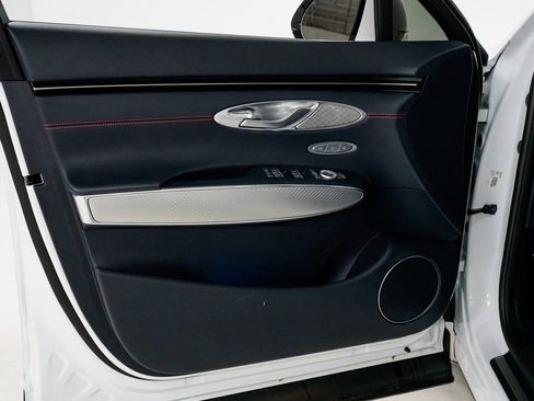 Used 2024 Genesis GV70 3.5T Sport image 7