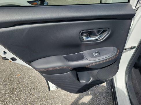 Used 2025 Honda HR-V Sport image 9