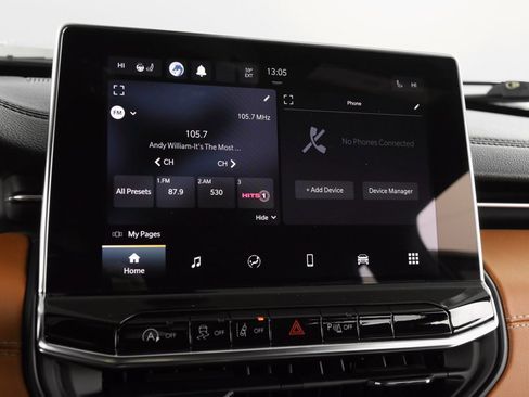 Certified 2024 Jeep Compass Limited image 32