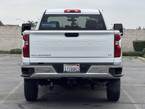 Used 2022 Chevrolet Silverado 2500 LT w/ Convenience Package image 6
