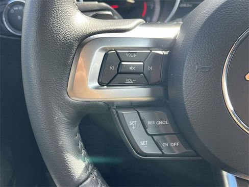 Used 2019 Ford Mustang EcoBoost image 19