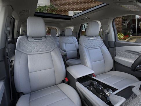 New 2026 Ford Explorer Platinum image 33