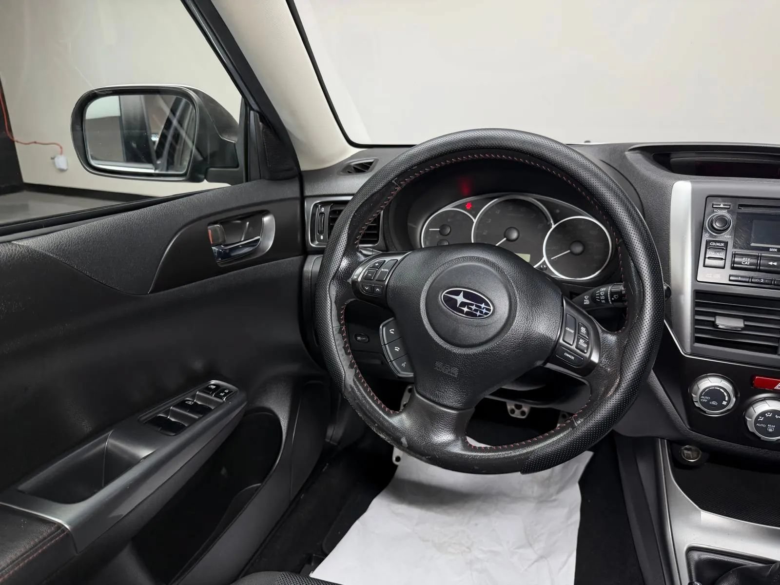 Used 2014 Subaru Impreza WRX Hatchback AWD/4WD image 21
