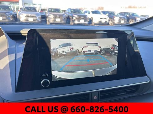 Used 2024 Toyota Prius LE image 16