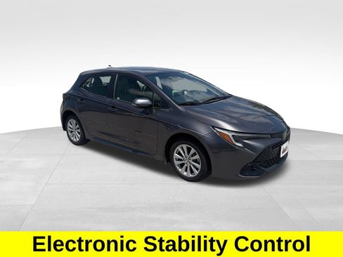 Used 2024 Toyota Corolla SE w/ SE Package FWD image 8