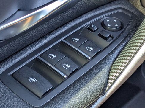 Used 2020 BMW 440i Convertible w/ M Sport Package image 32