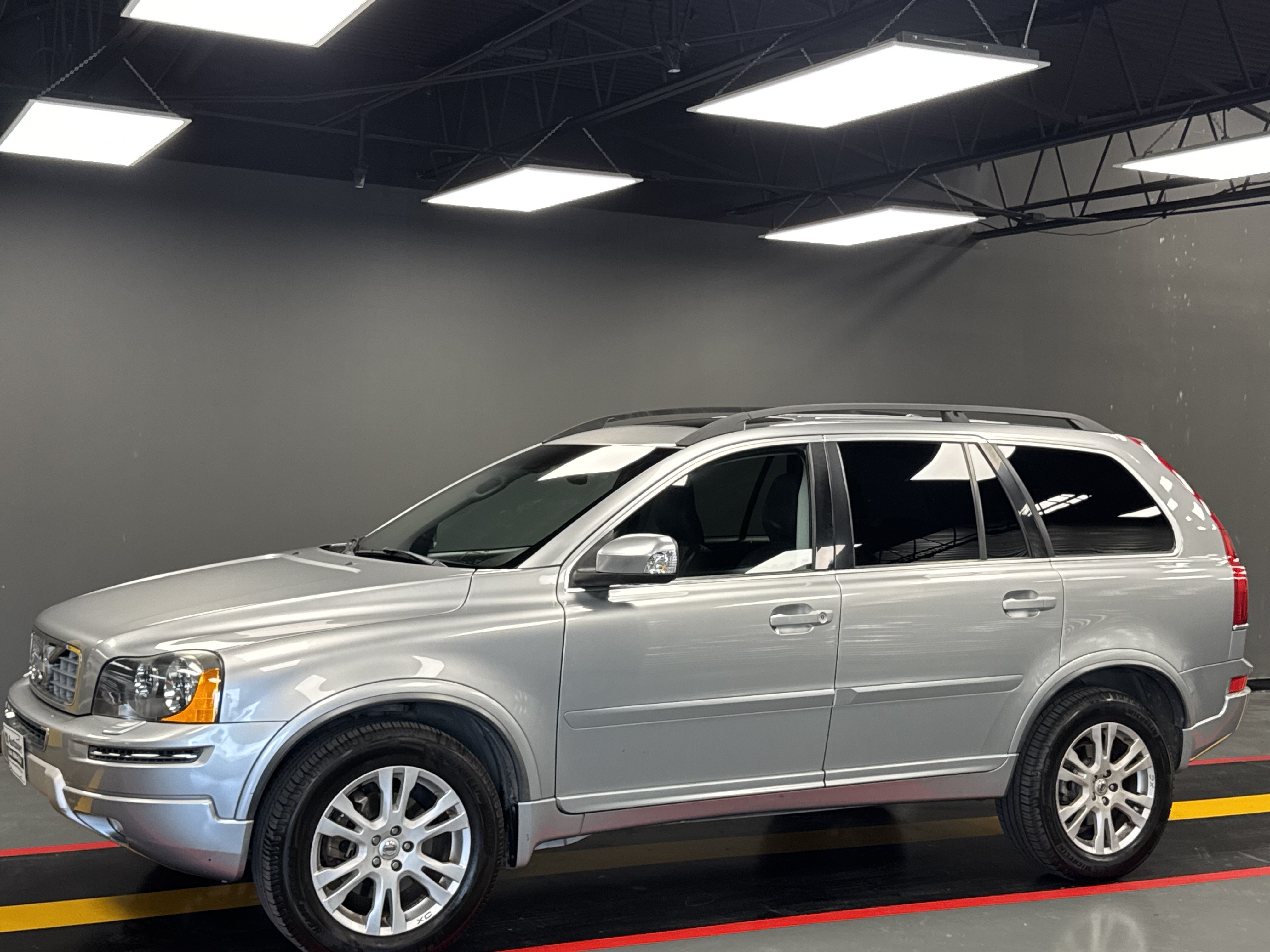 Used 2013 Volvo XC90 3.2 AWD/4WD image 1