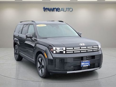 Used 2025 Hyundai Santa Fe SEL image 7